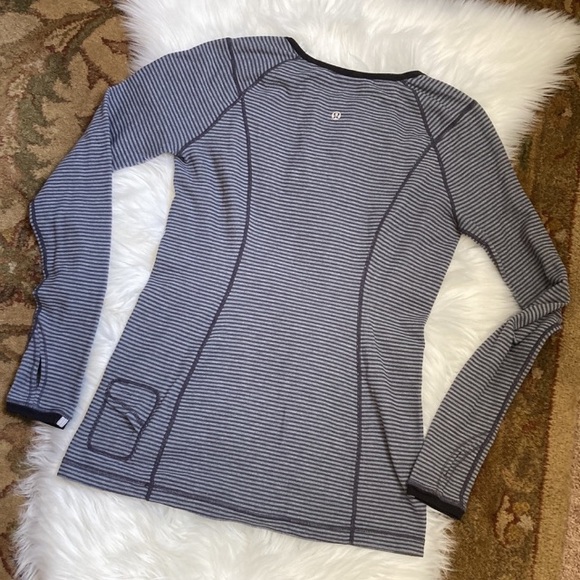 Vintage Lulú Run Turn Around Long Sleeve 🥰 - Picture 6 of 14